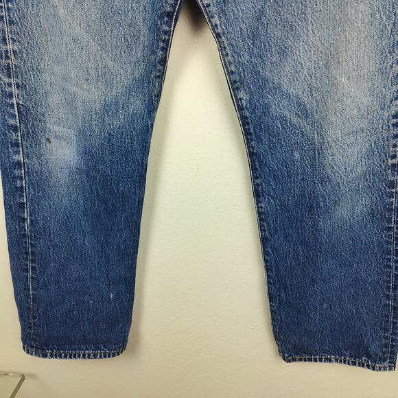 Vintage 90s Levi's 501 Jeans Mens 33x30 Medium Wash Whiskering Straight Fit - Picture 4 of 12